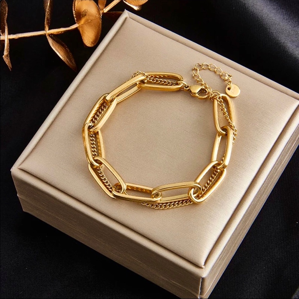 💙Cool Gold Plated Bracelet